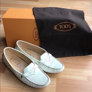TOD’S Women Driving Loafers in White